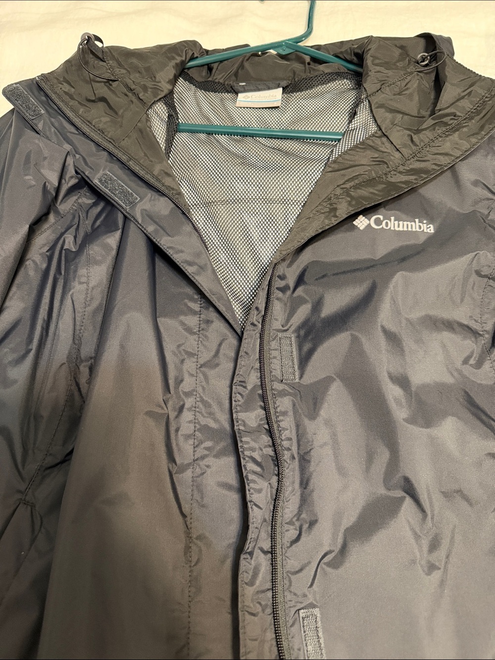 Columbia Black Hooded Rain Jacket